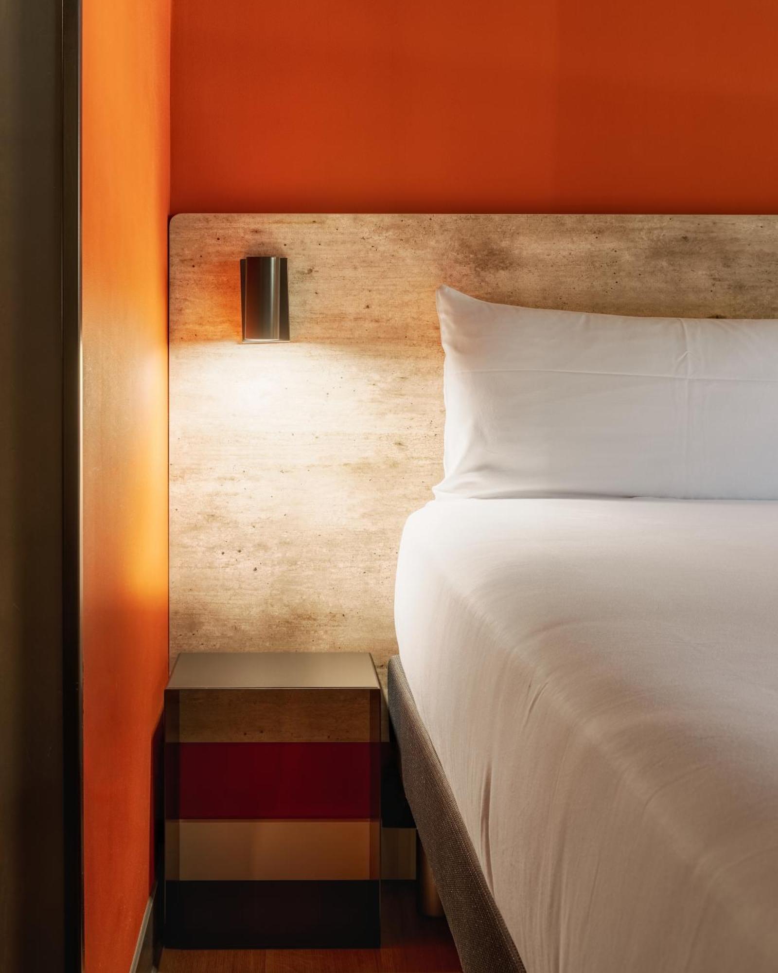 Ibis Budget Madrid Aeropuerto Exterior photo