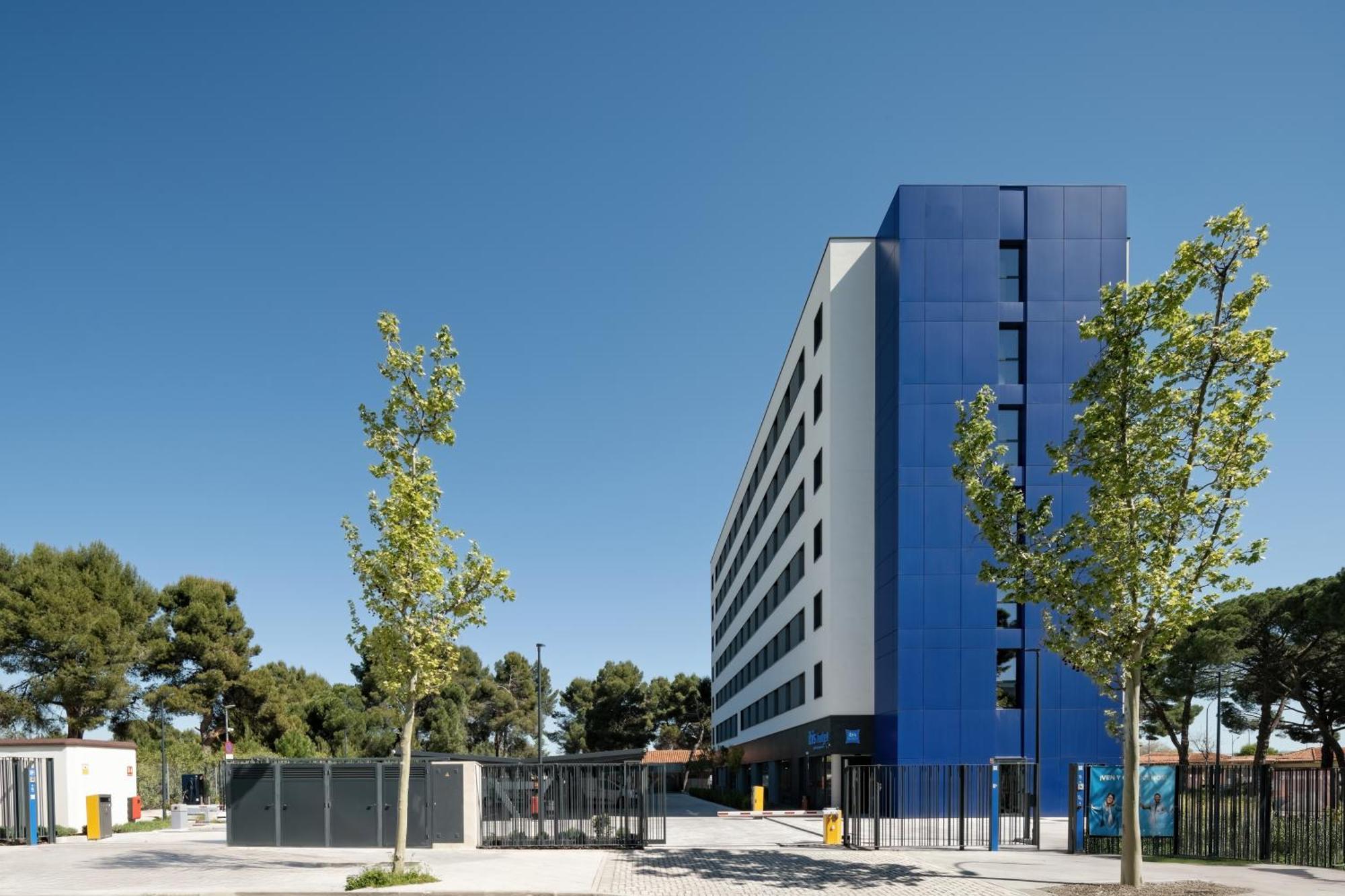 Ibis Budget Madrid Aeropuerto Exterior photo